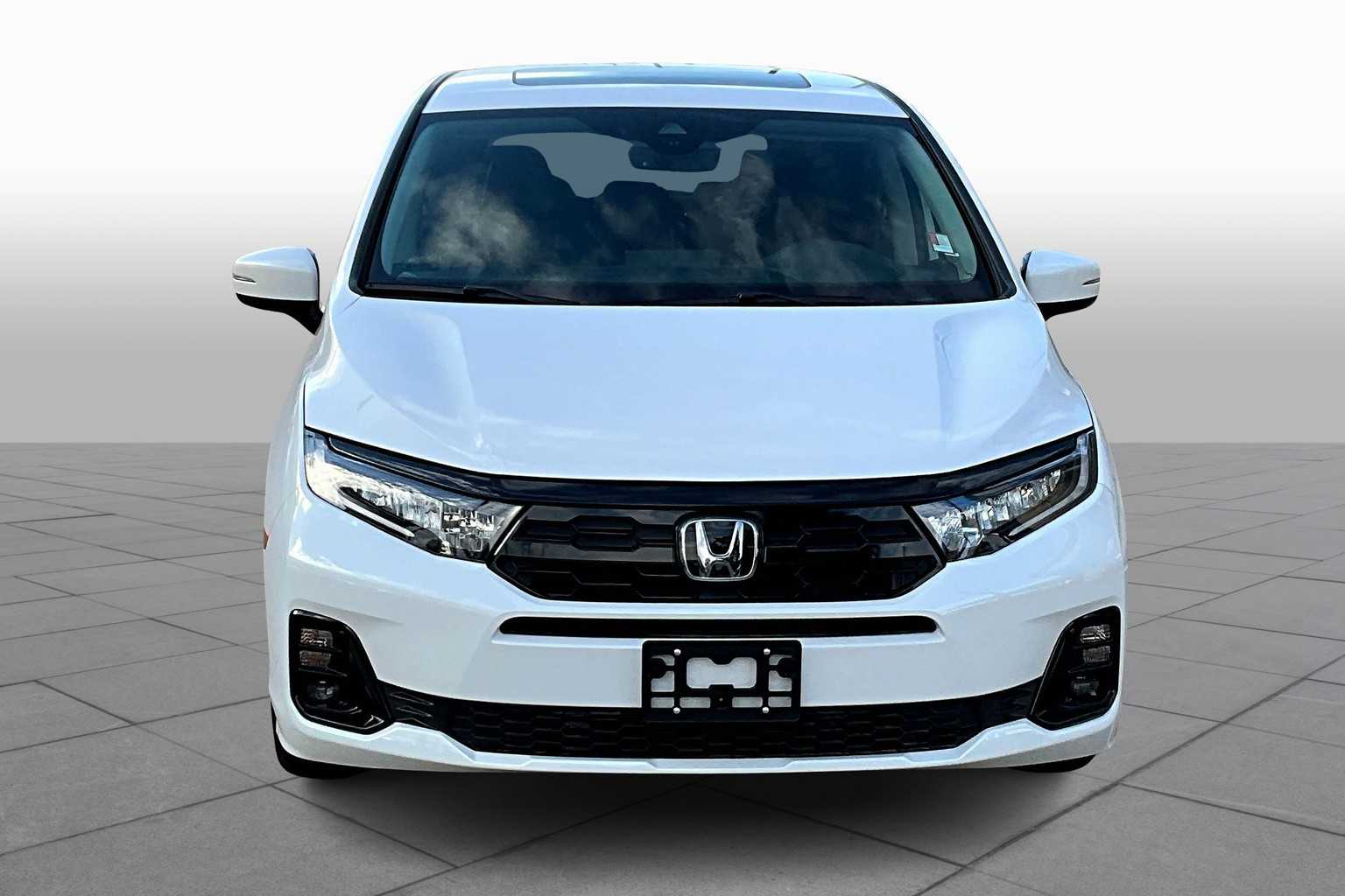 2025 Honda Odyssey Elite photo 3