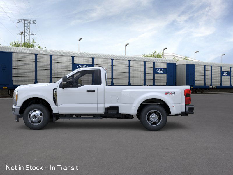 2026 Ford F-350 XLT photo 2