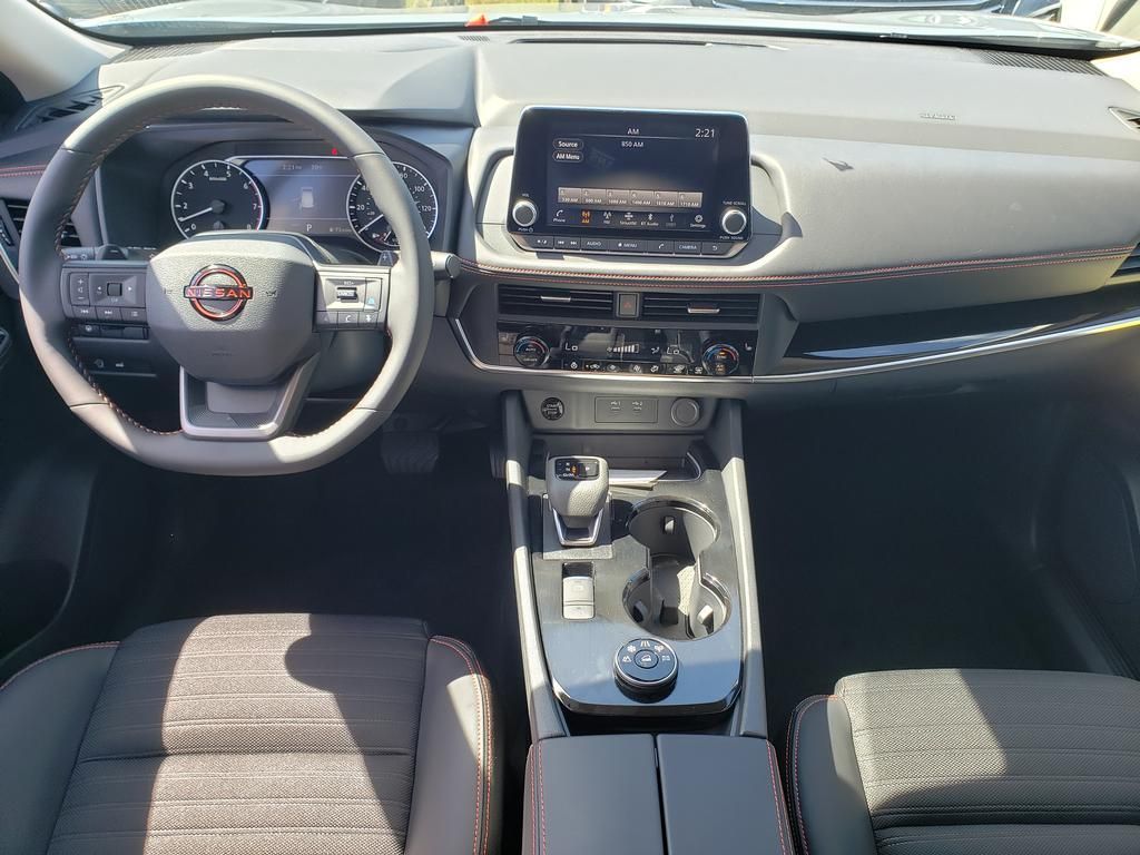 2026 Nissan Rogue SV photo 9