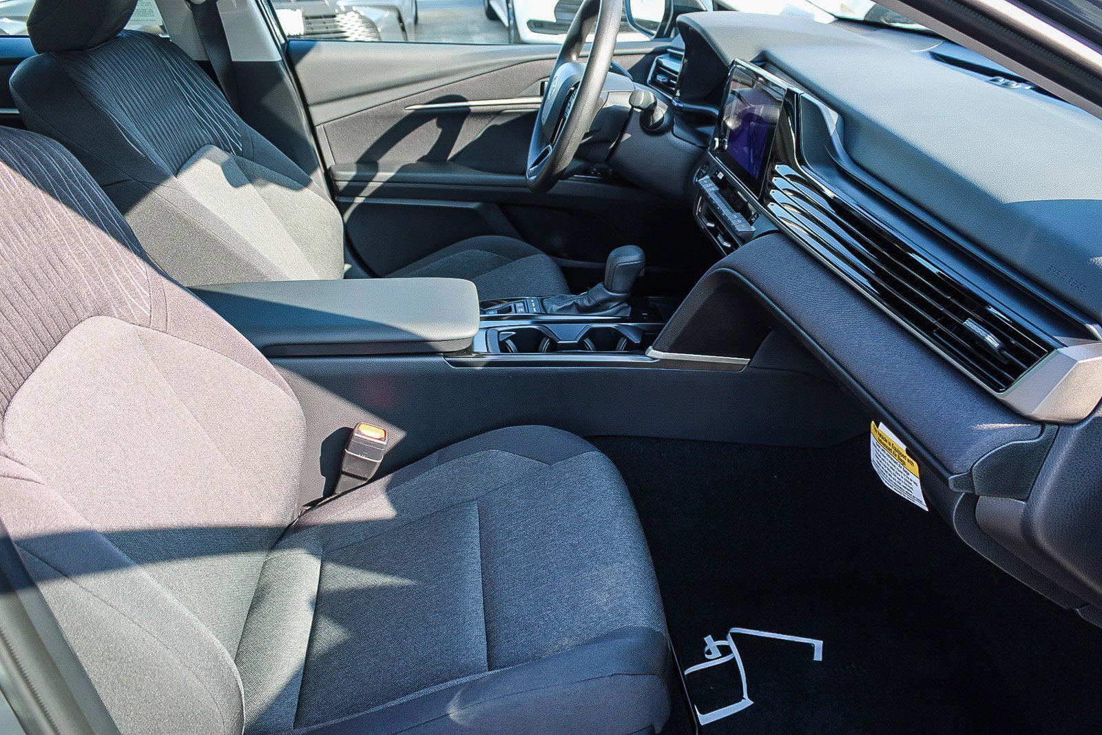 2025 Toyota Camry LE photo 17