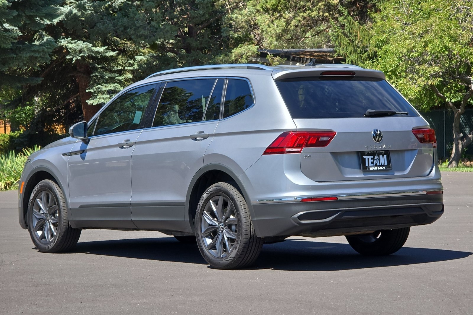 2022 Volkswagen Tiguan SE photo 4