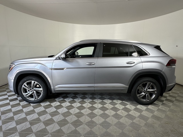 2024 Volkswagen Atlas Cross Sport SEL R-Line photo 4