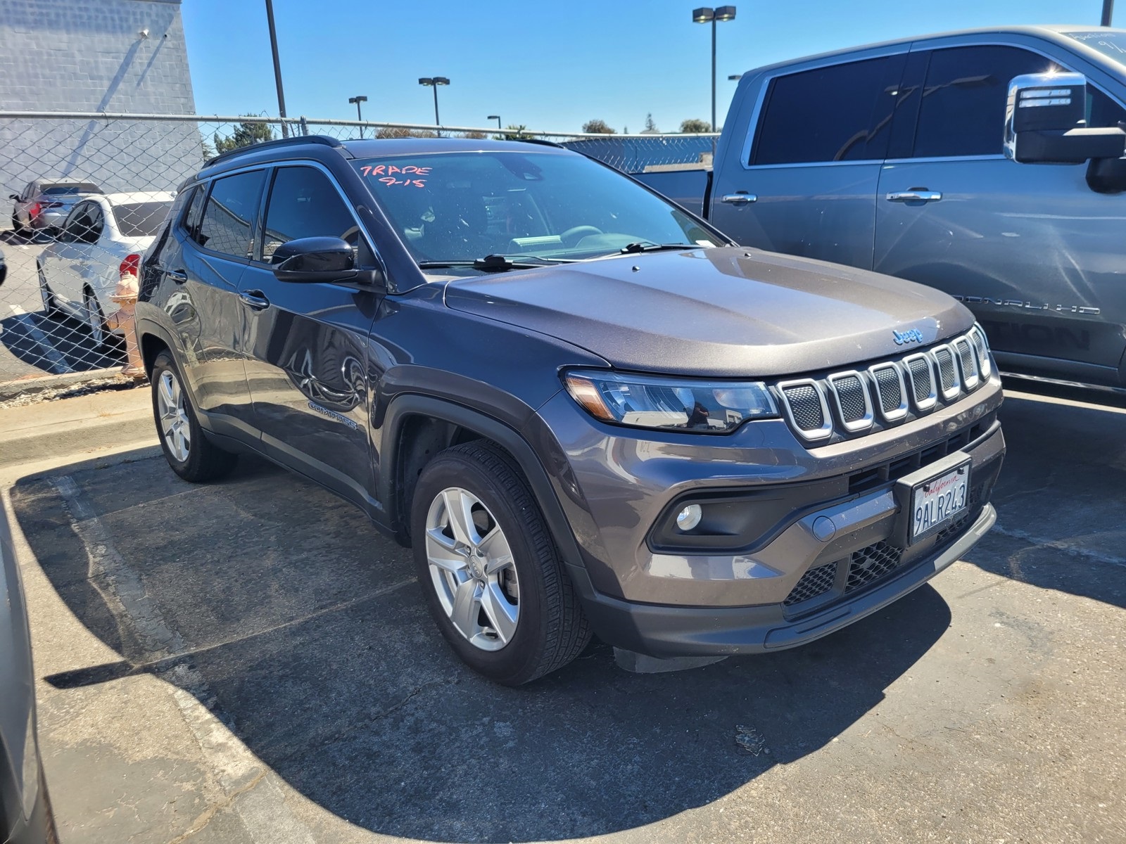 2022 Jeep Compass Latitude photo 3