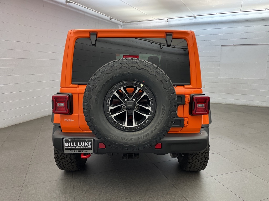 2025 Jeep Wrangler Rubicon High Tide photo 3