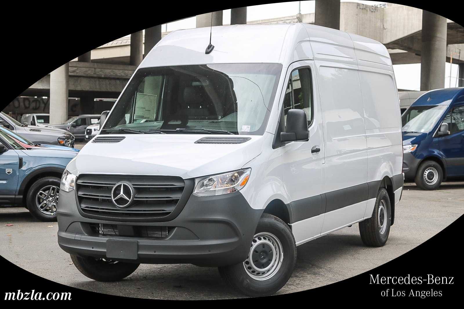 2025 Mercedes-Benz Sprinter Cargo Van Base's photo