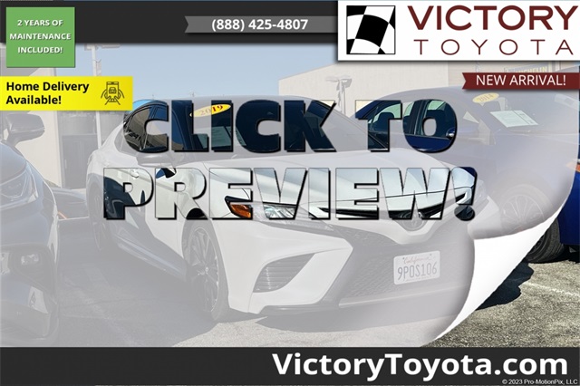 2019 Toyota Camry XSE's photo