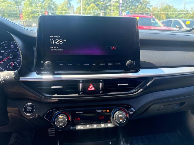 2023 Kia Forte GT-Line photo 23