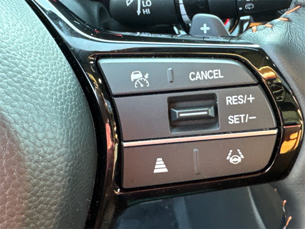 2025 Honda CR-V Hybrid Sport Touring photo 24