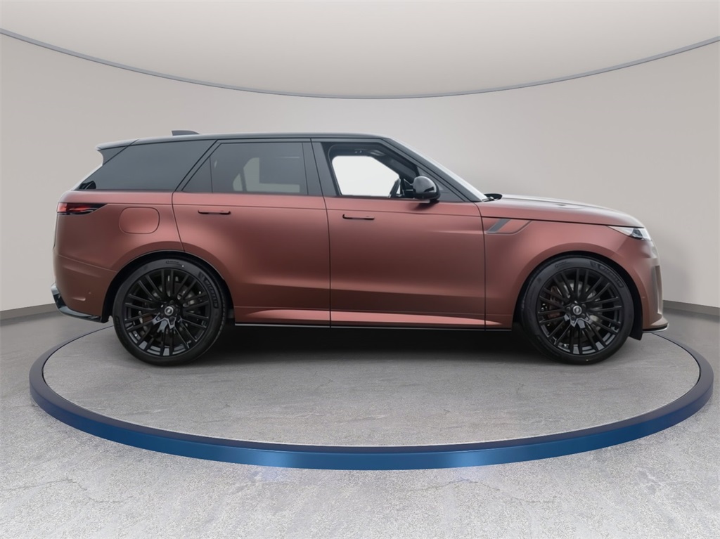 2025 Land Rover Range Rover Sport photo 6
