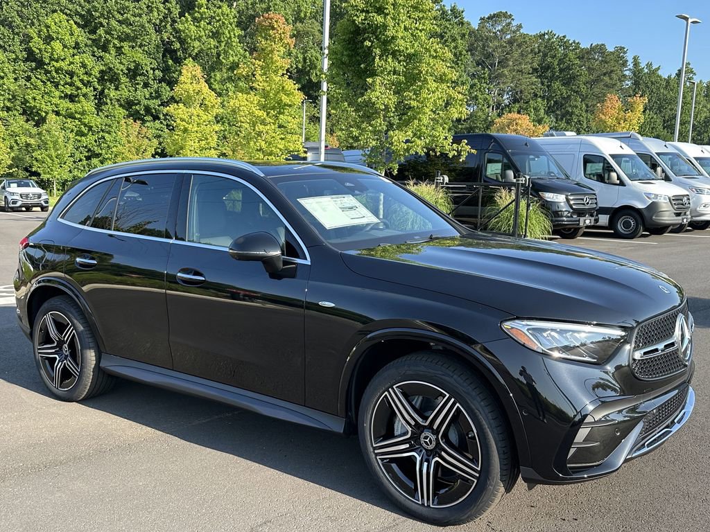 2025 Mercedes Benz GLC 350e 4MATIC photo 2