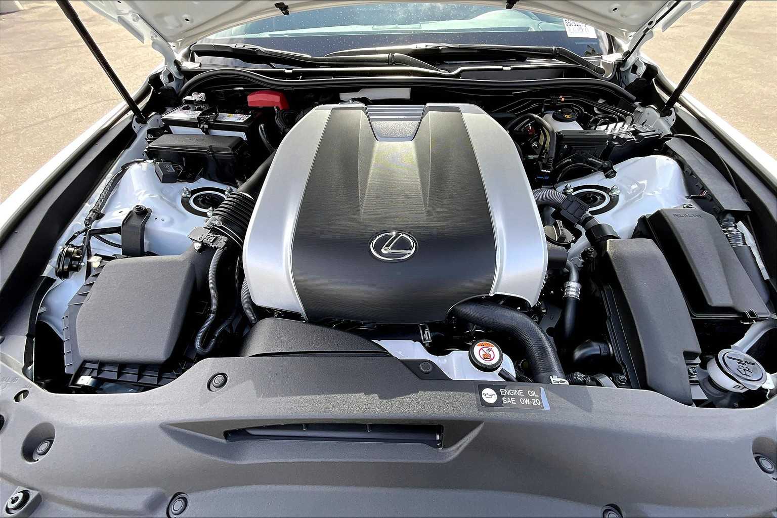 2025 Lexus IS 350 F SPORT photo 16