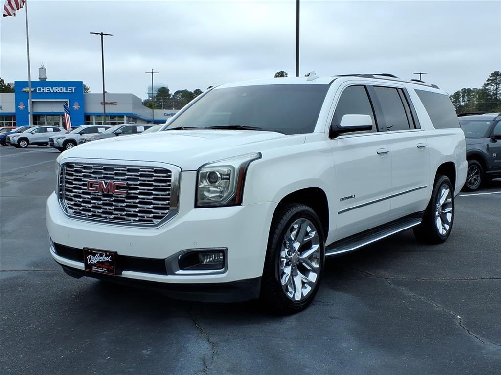 2019 GMC Yukon XL Denali's photo