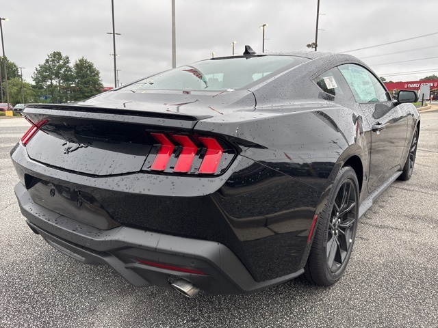 2025 Ford Mustang EcoBoost photo 8