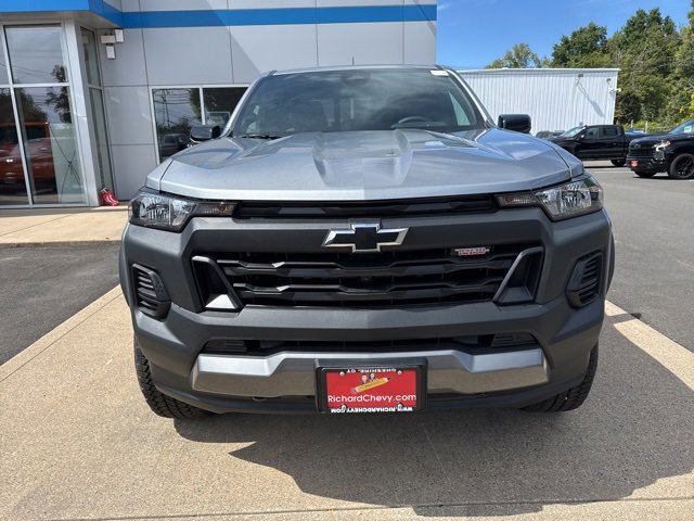 2026 Chevrolet Colorado Trail Boss photo 2