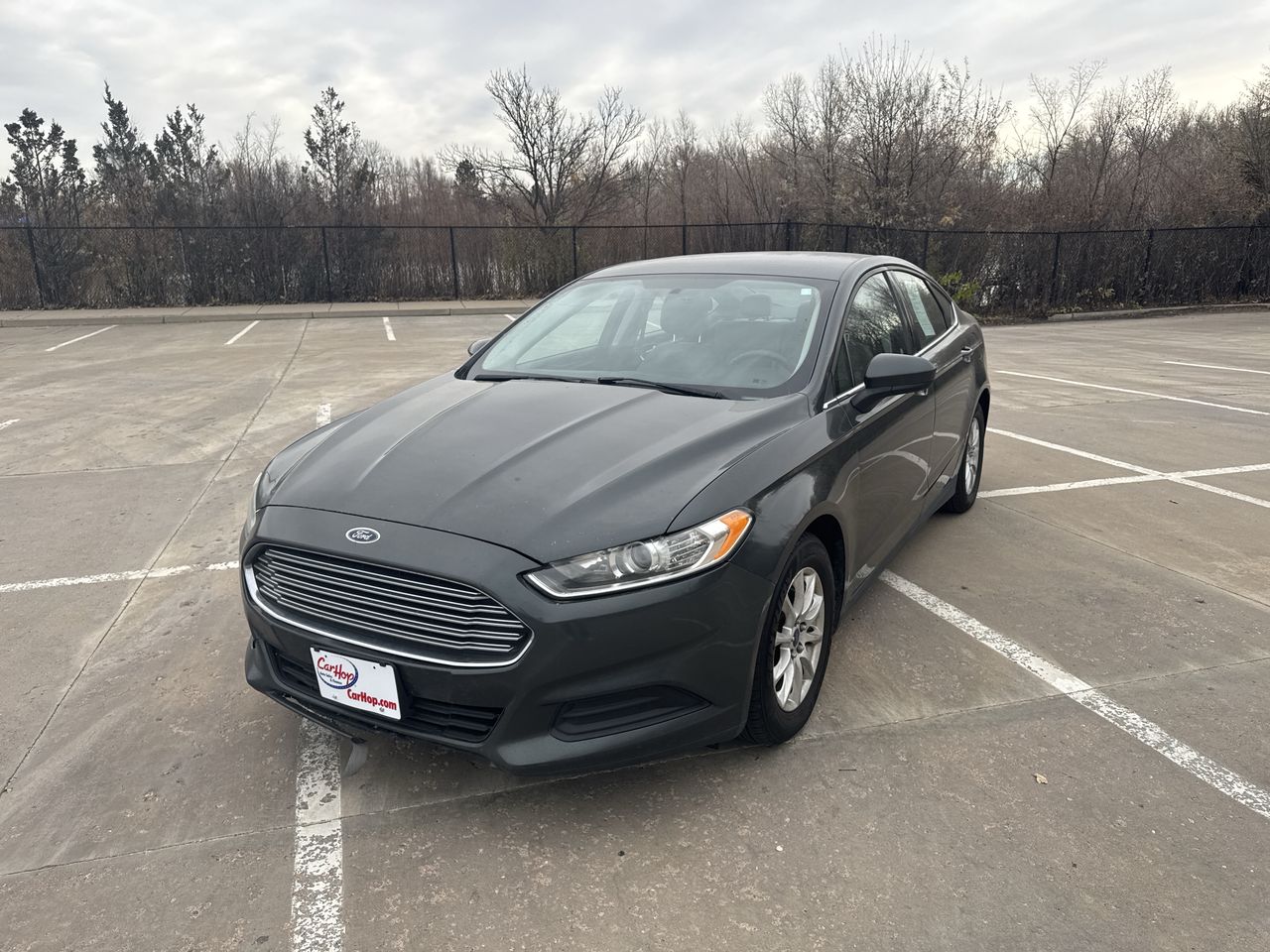 2015 Ford Fusion S's photo