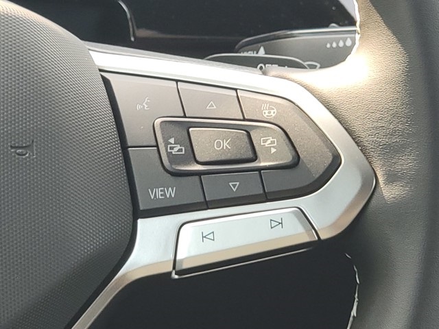 2026 Volkswagen Atlas Cross Sport SE Technology photo 26
