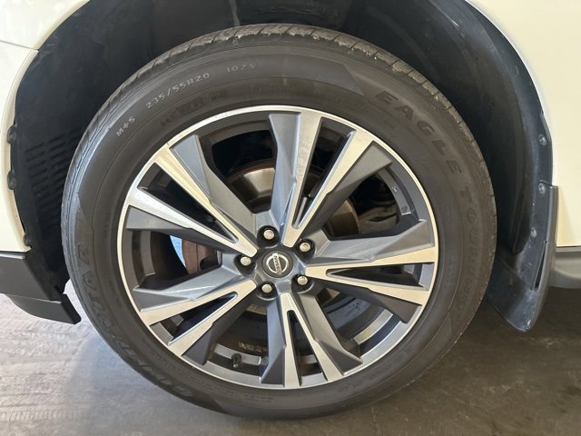 2019 Nissan Pathfinder Platinum photo 40
