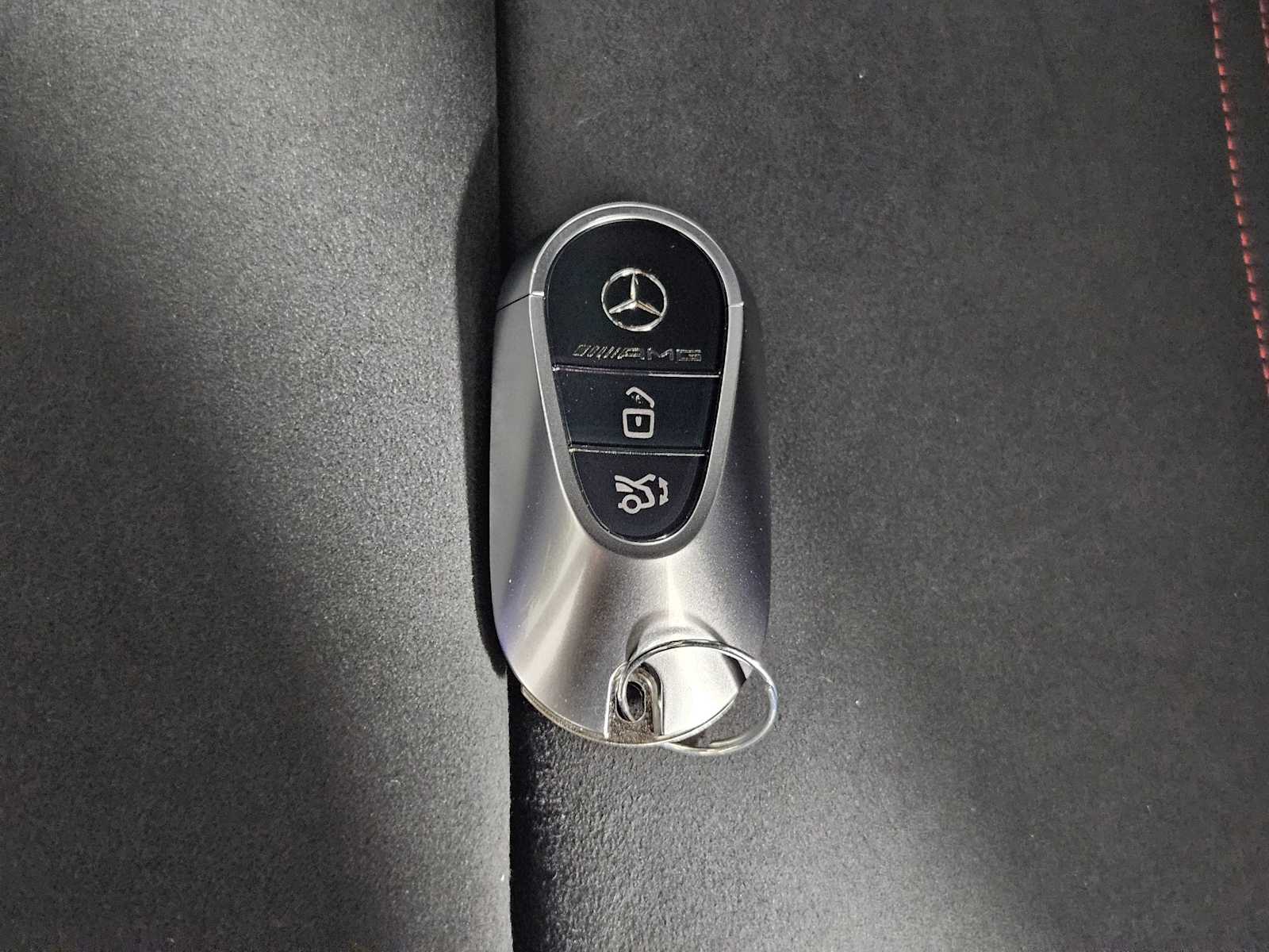 2025 Mercedes Benz SL AMG 63 photo 39