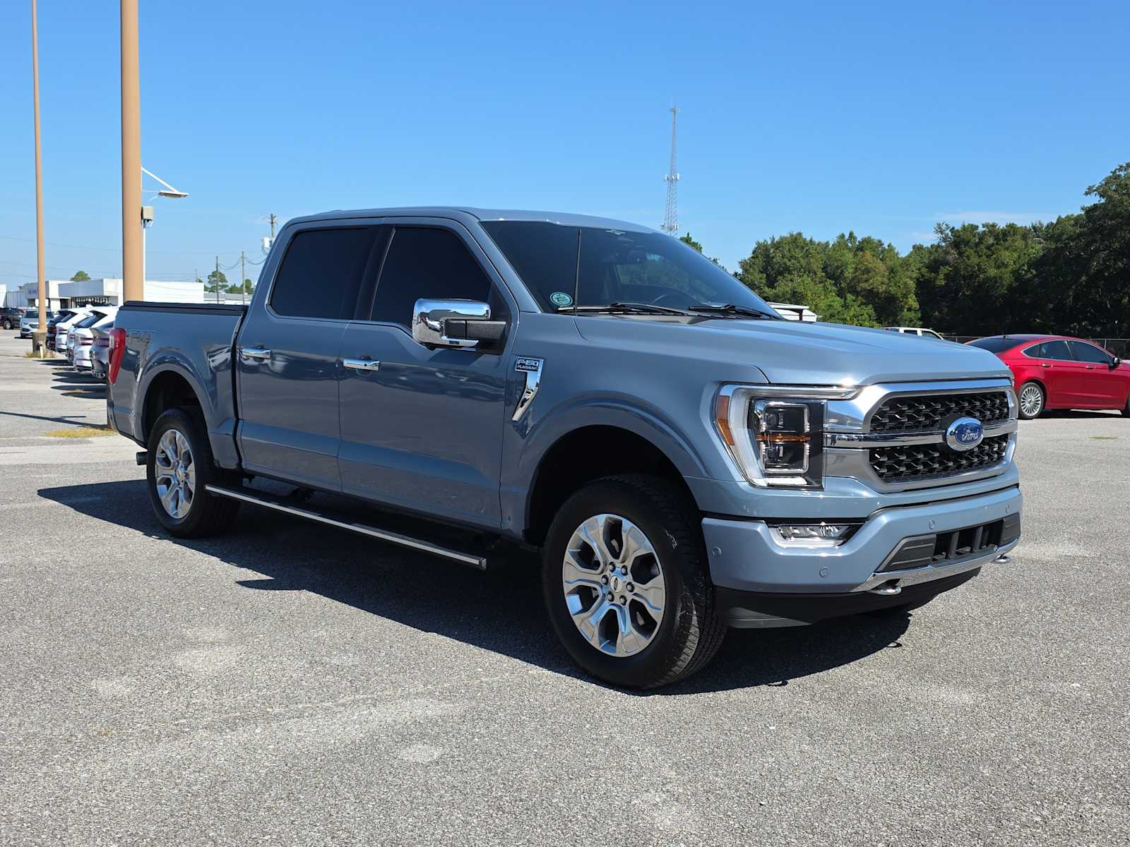 2023 Ford F-150 Platinum photo 2