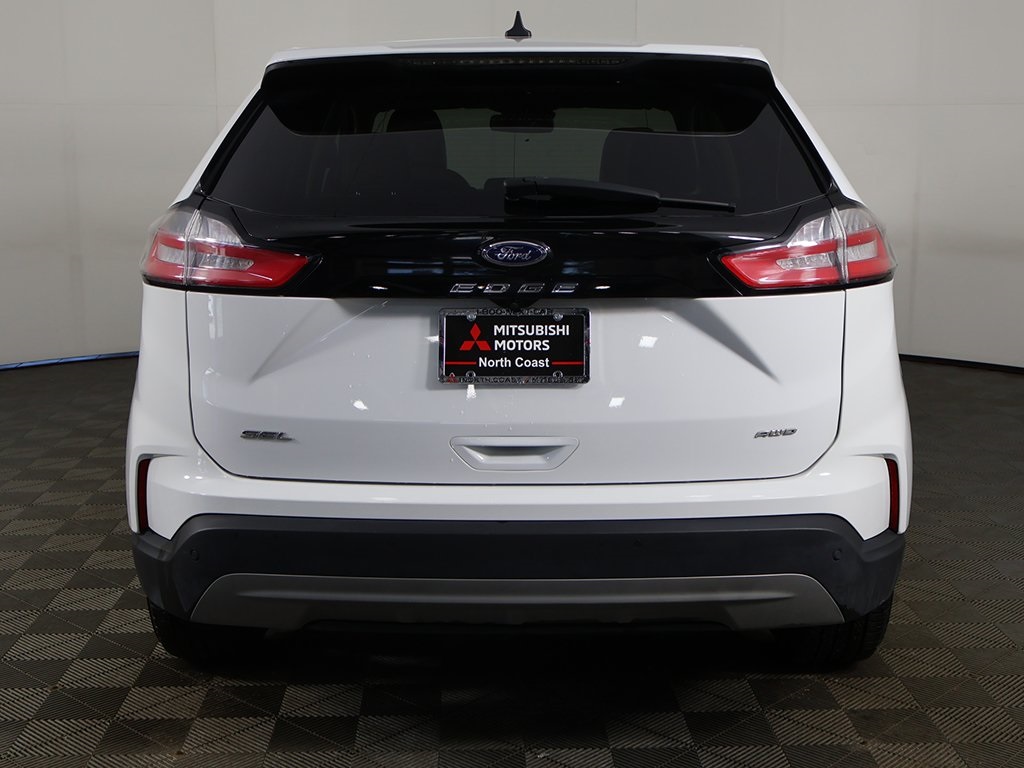 2022 Ford Edge SEL photo 12