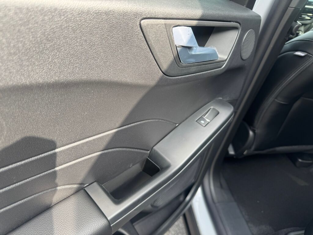 2026 Ford Escape ST-Line Select photo 15