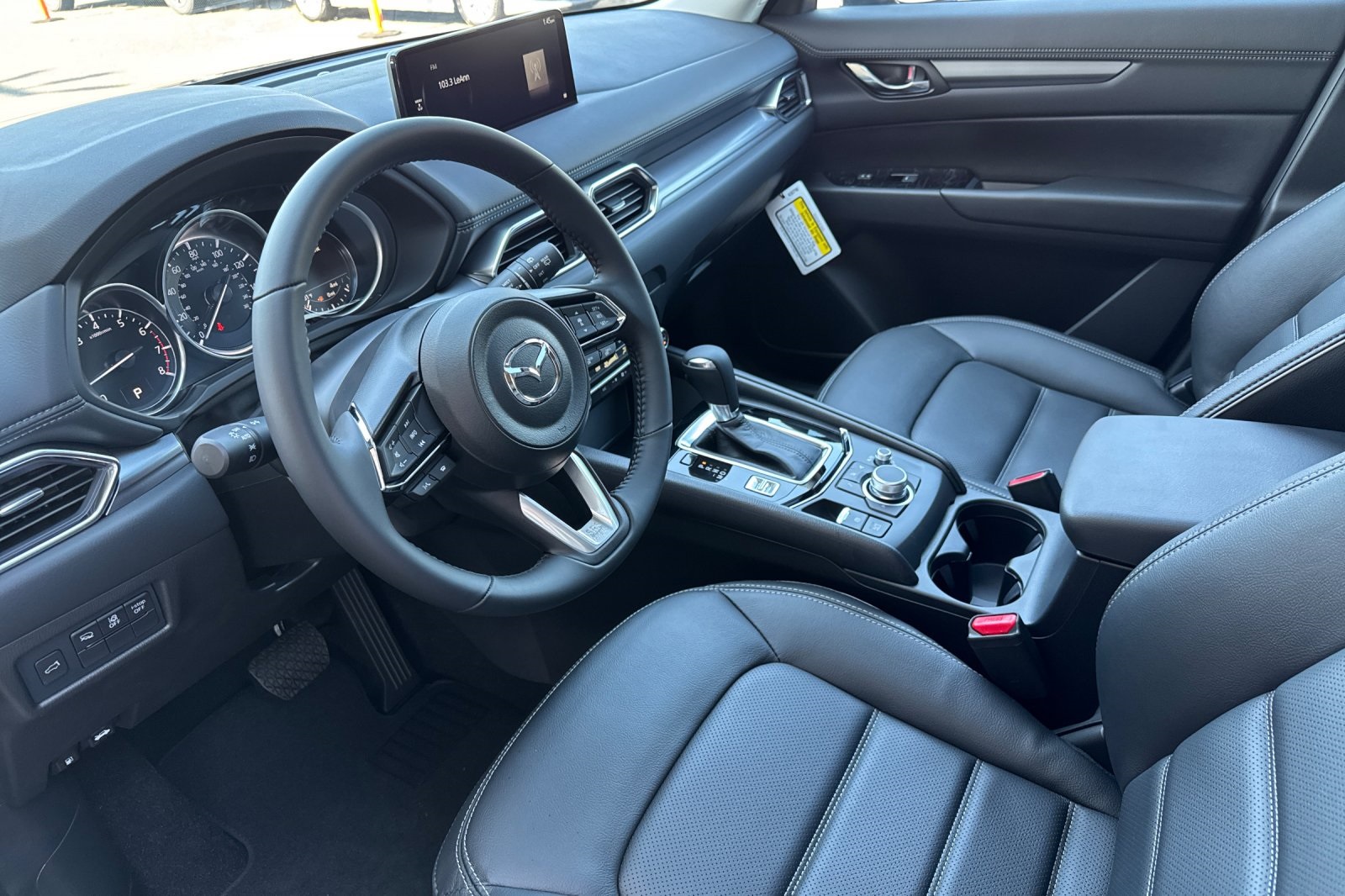 2025 Mazda CX-5 2.5 S Preferred photo 10