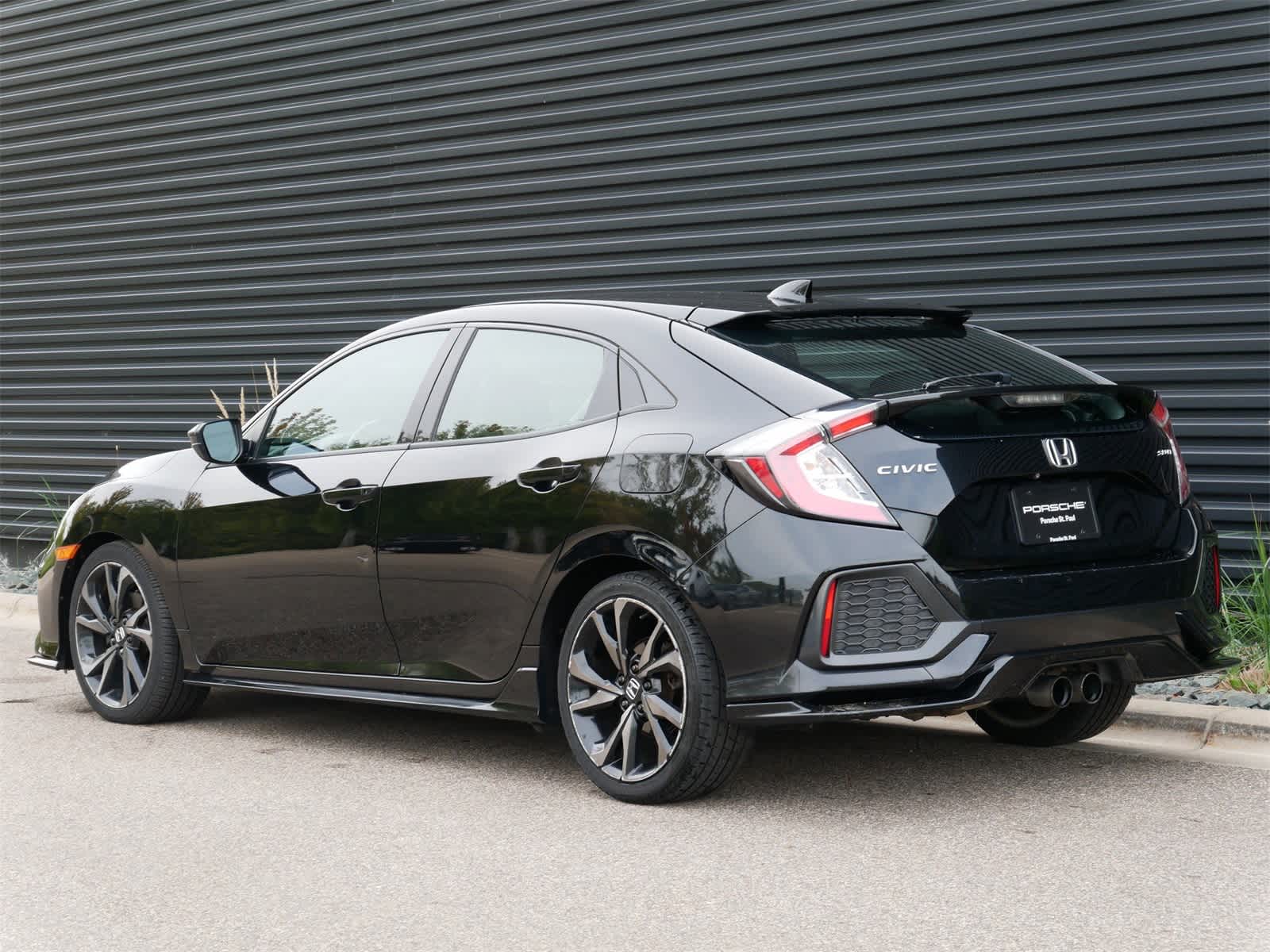 2017 Honda Civic Sport photo 3