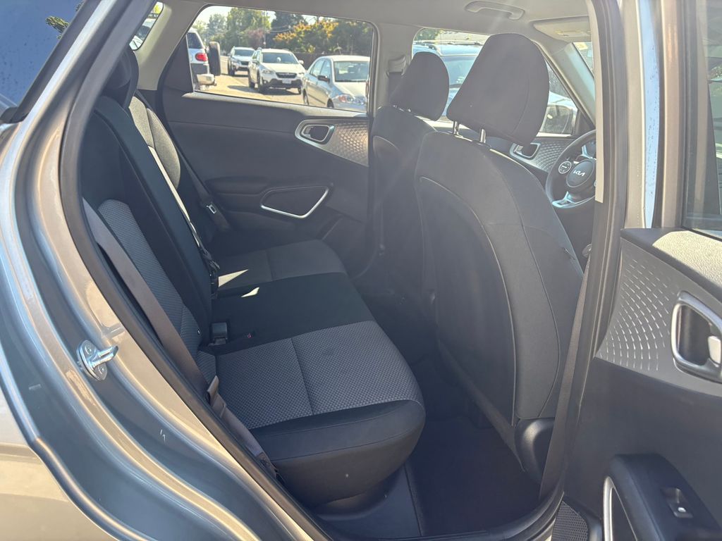 2023 Kia Soul LX photo 29