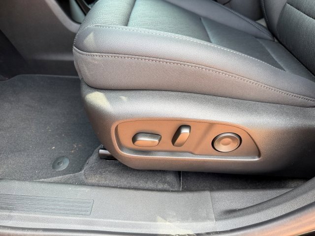2026 Chevrolet Equinox LT photo 11