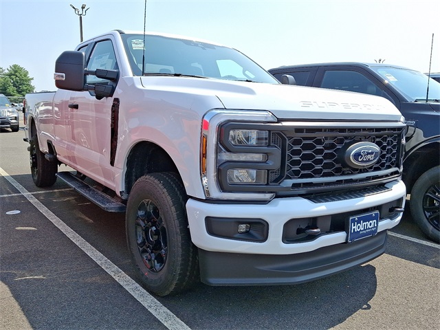 2025 Ford F-350 XL photo 3