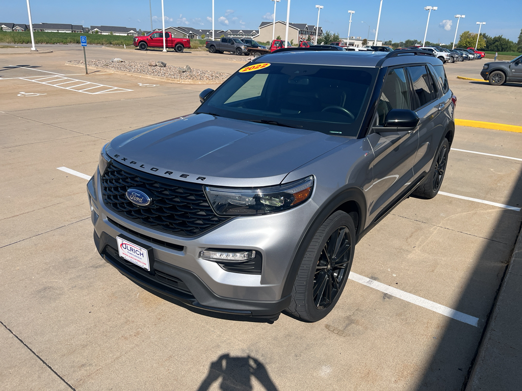 2022 Ford Explorer ST-Line photo 3