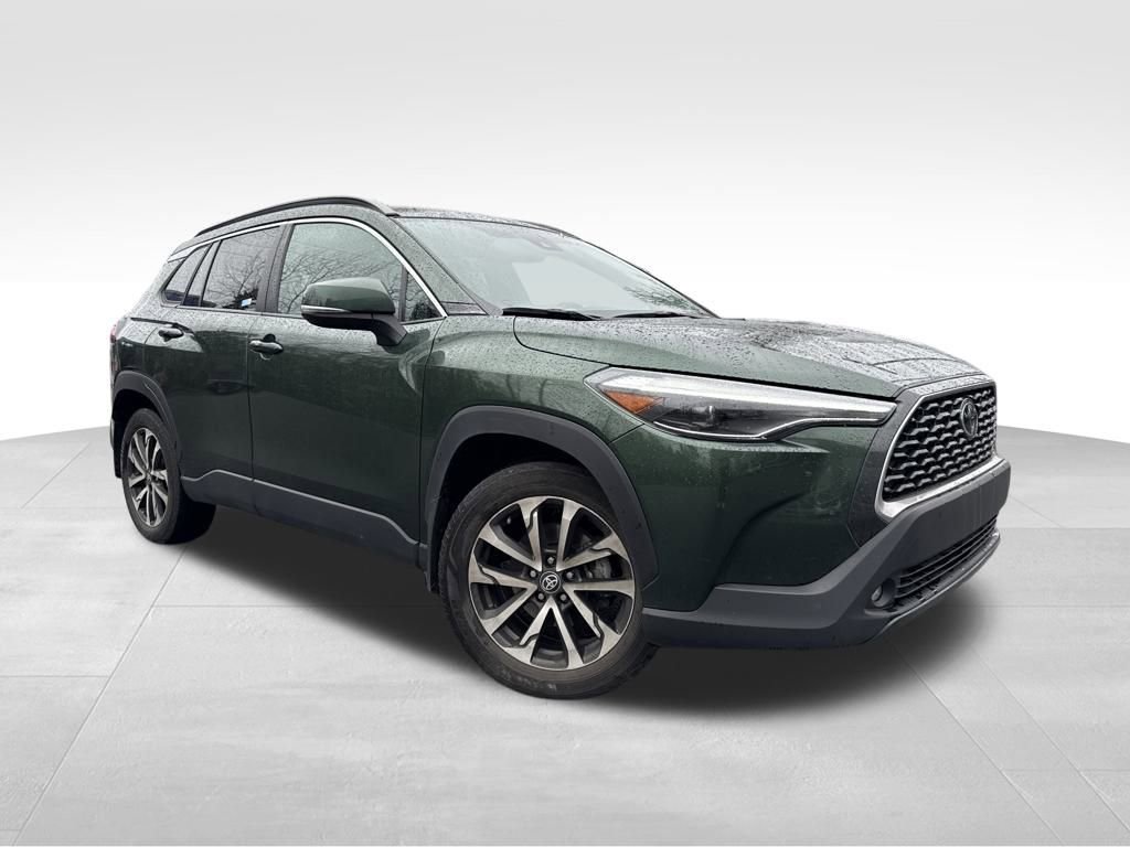 2022 Toyota Corolla Cross XLE
