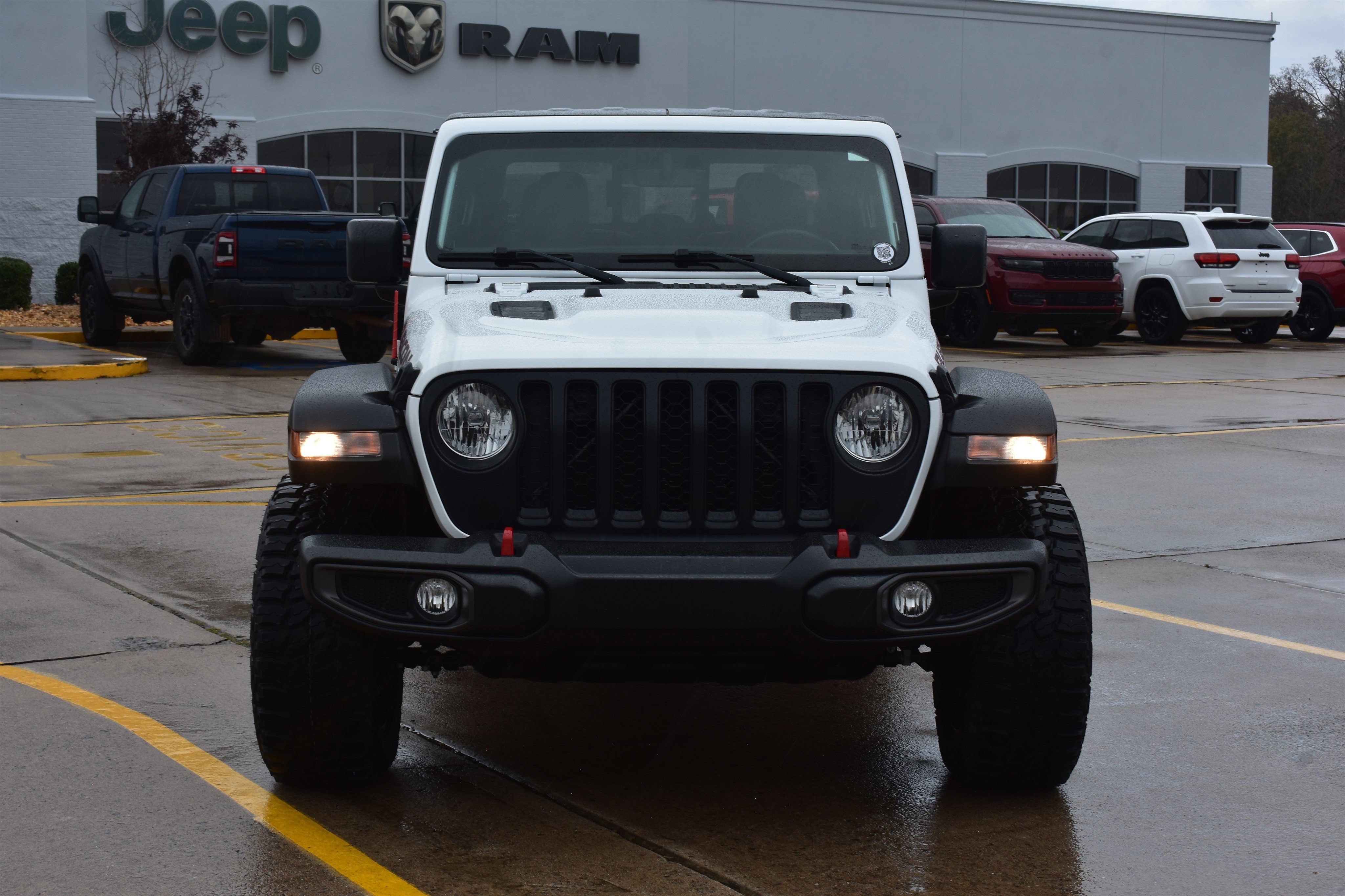 Used 2021 Jeep Gladiator Rubicon with VIN 1C6JJTBMXML622586 for sale in Little Rock