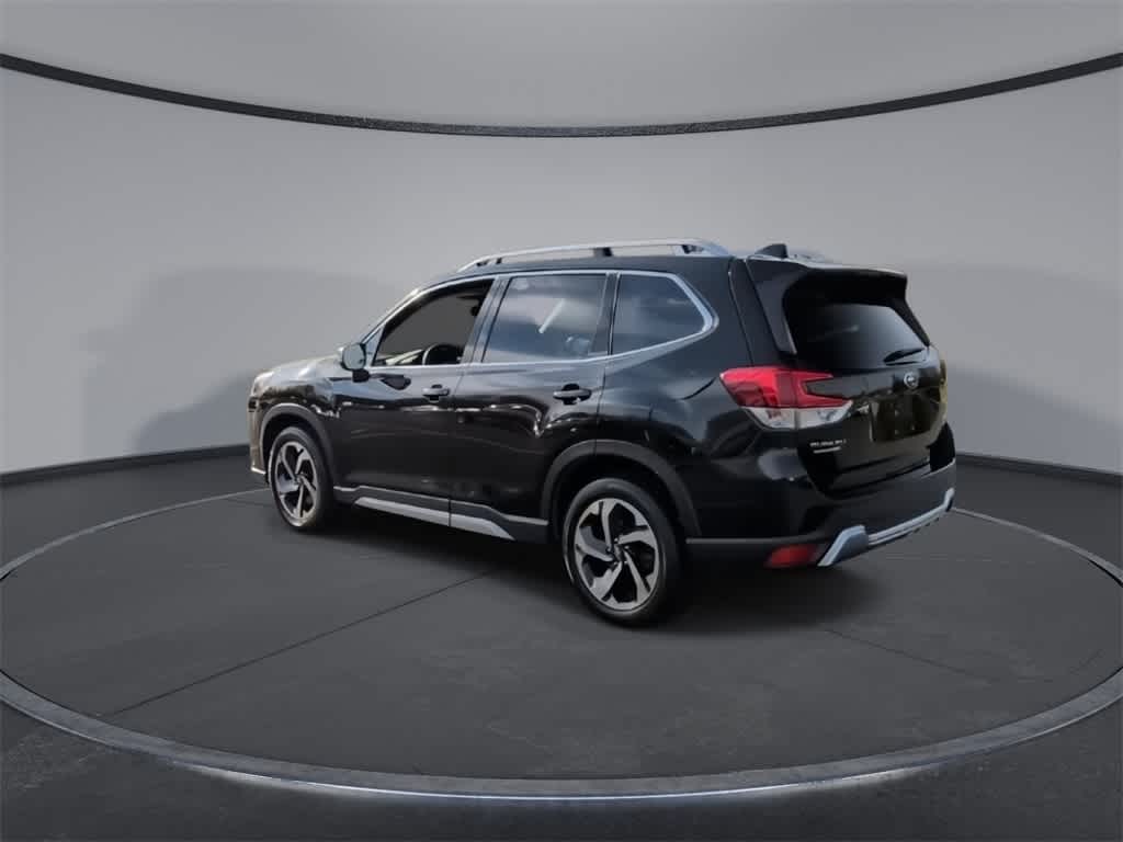 2023 Subaru Forester Touring photo 3