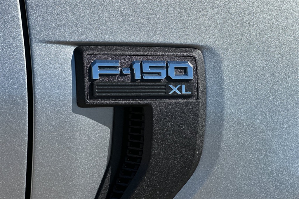 2025 Ford F-150 XL photo 23