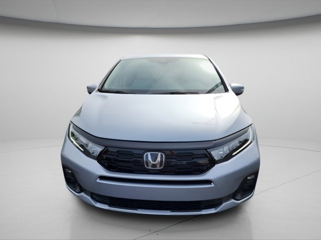 2026 Honda Odyssey Touring photo 2