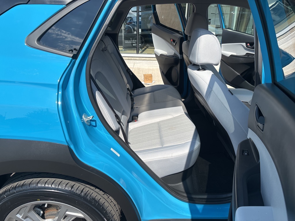 2023 Hyundai Kona SEL photo 11