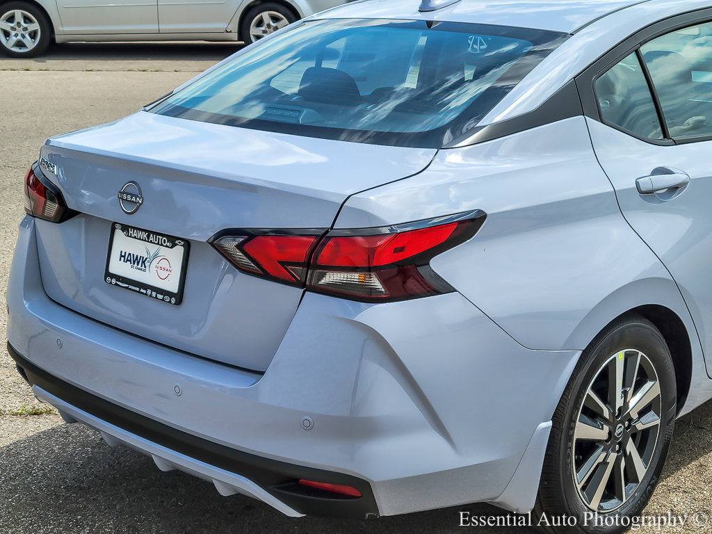 2025 Nissan Versa SV photo 6