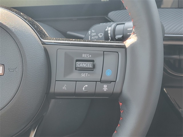 2025 Nissan Kicks SR photo 27
