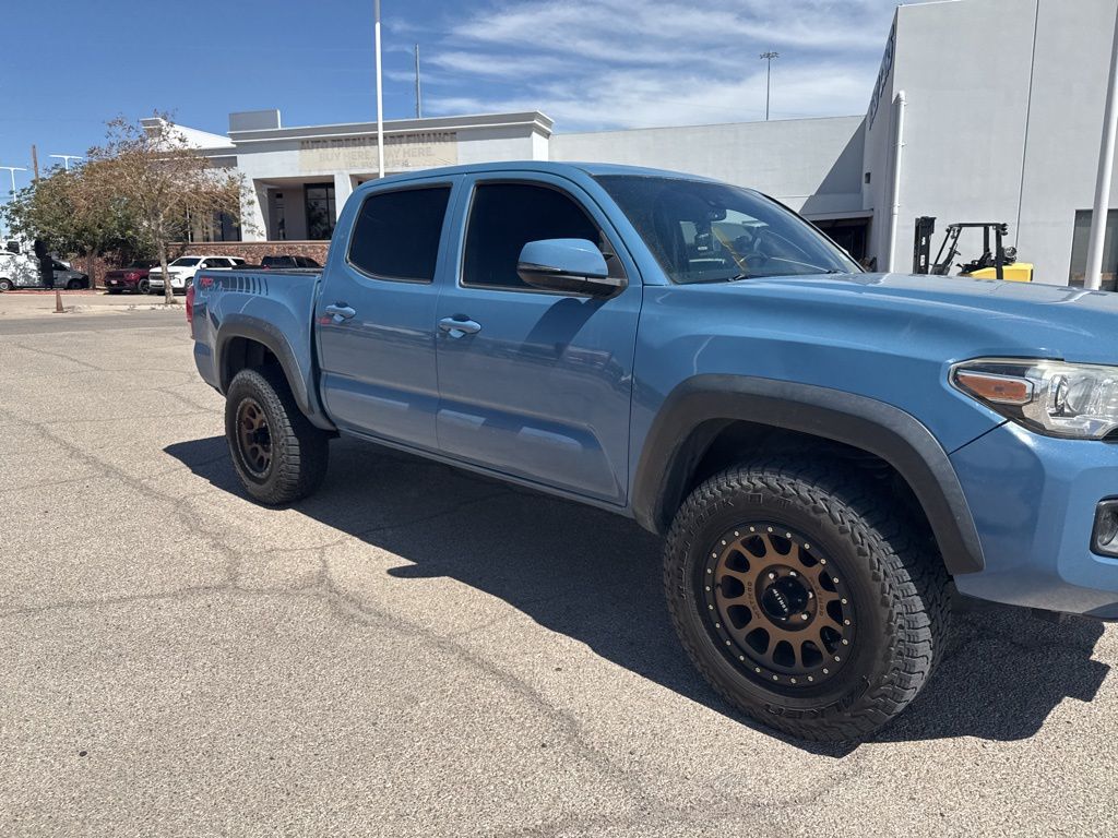 2019 Toyota Tacoma TRD Off-Road V6 Double Cab photo 17
