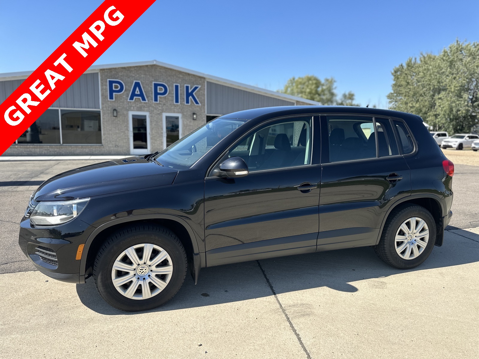 2014 Volkswagen Tiguan S's photo