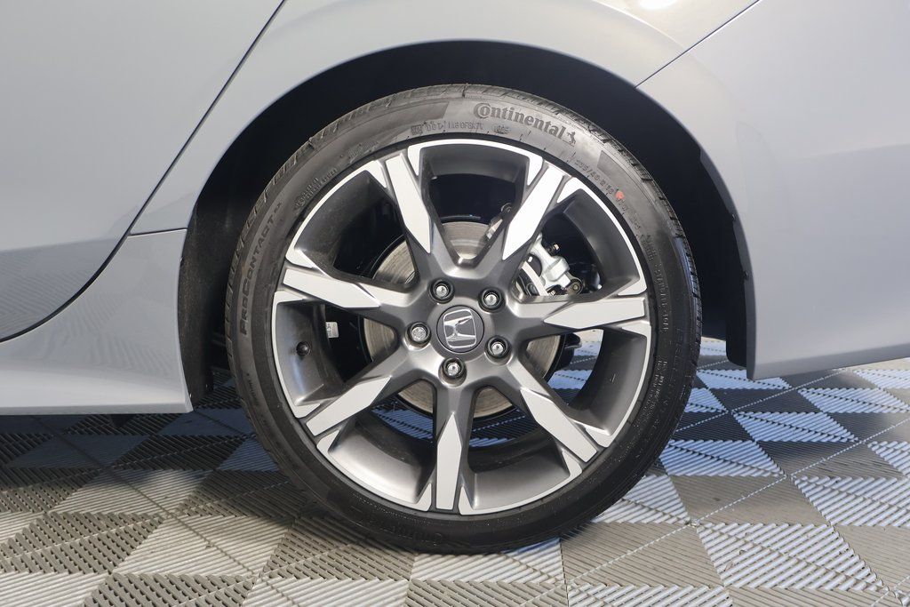 2025 Honda Civic Hybrid Sport Touring photo 10