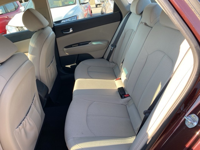 2016 Kia Optima LX photo 19