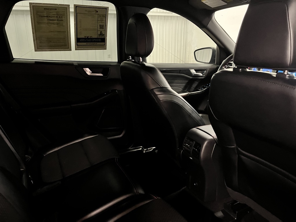 2023 Ford Escape ST-Line photo 16