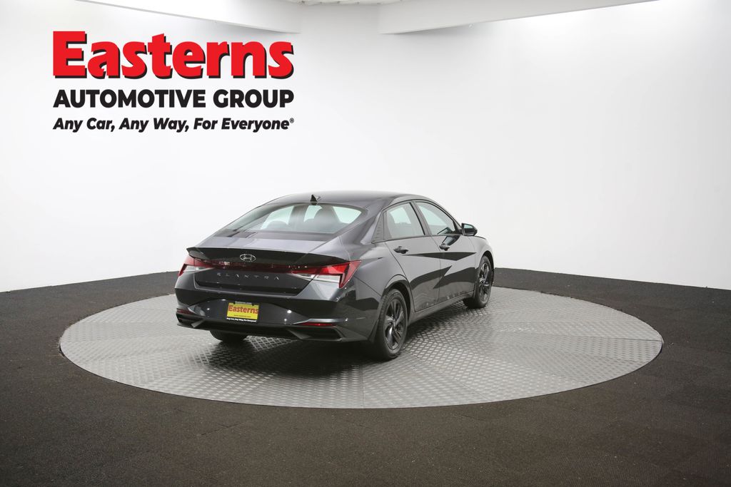 2021 Hyundai Elantra SEL Convenience photo 26