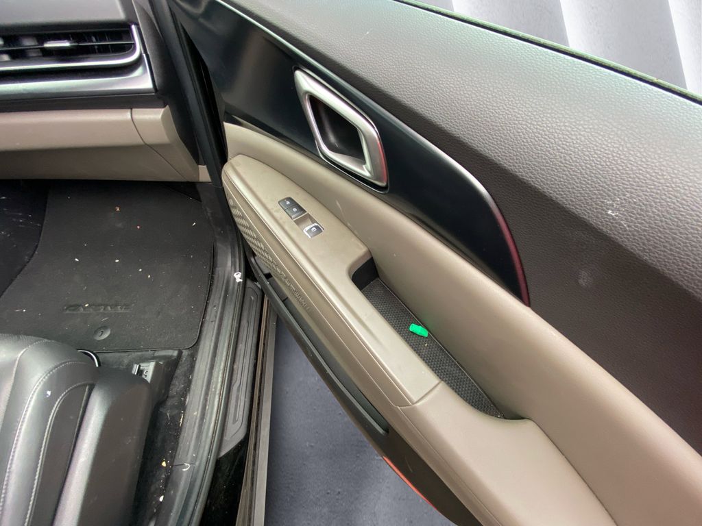 2025 Kia Carnival LXS photo 13