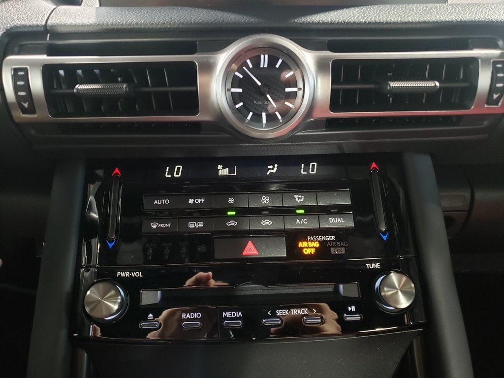 2025 Lexus IS 300 photo 20
