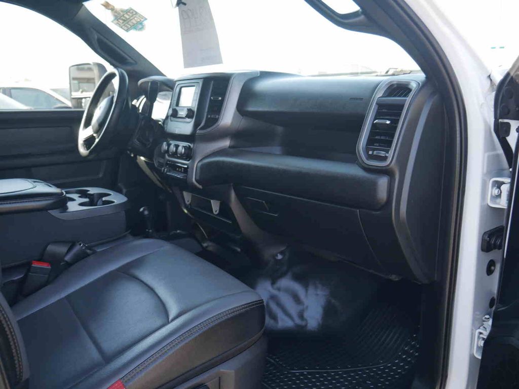 2024 Ram 3500 Tradesman photo 24