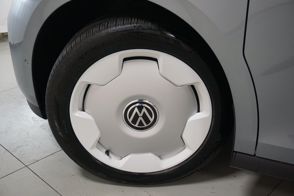 2025 Volkswagen ID. Buzz photo 35