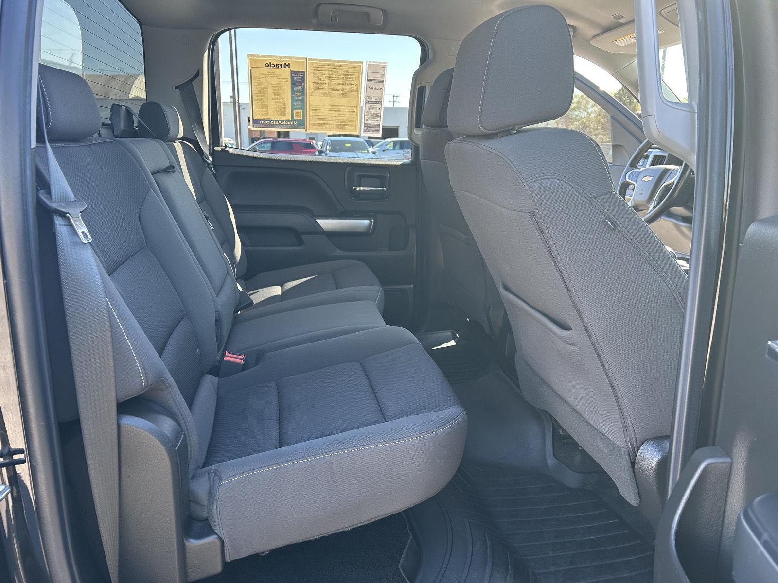 2018 Chevrolet Silverado 2500HD LT photo 26